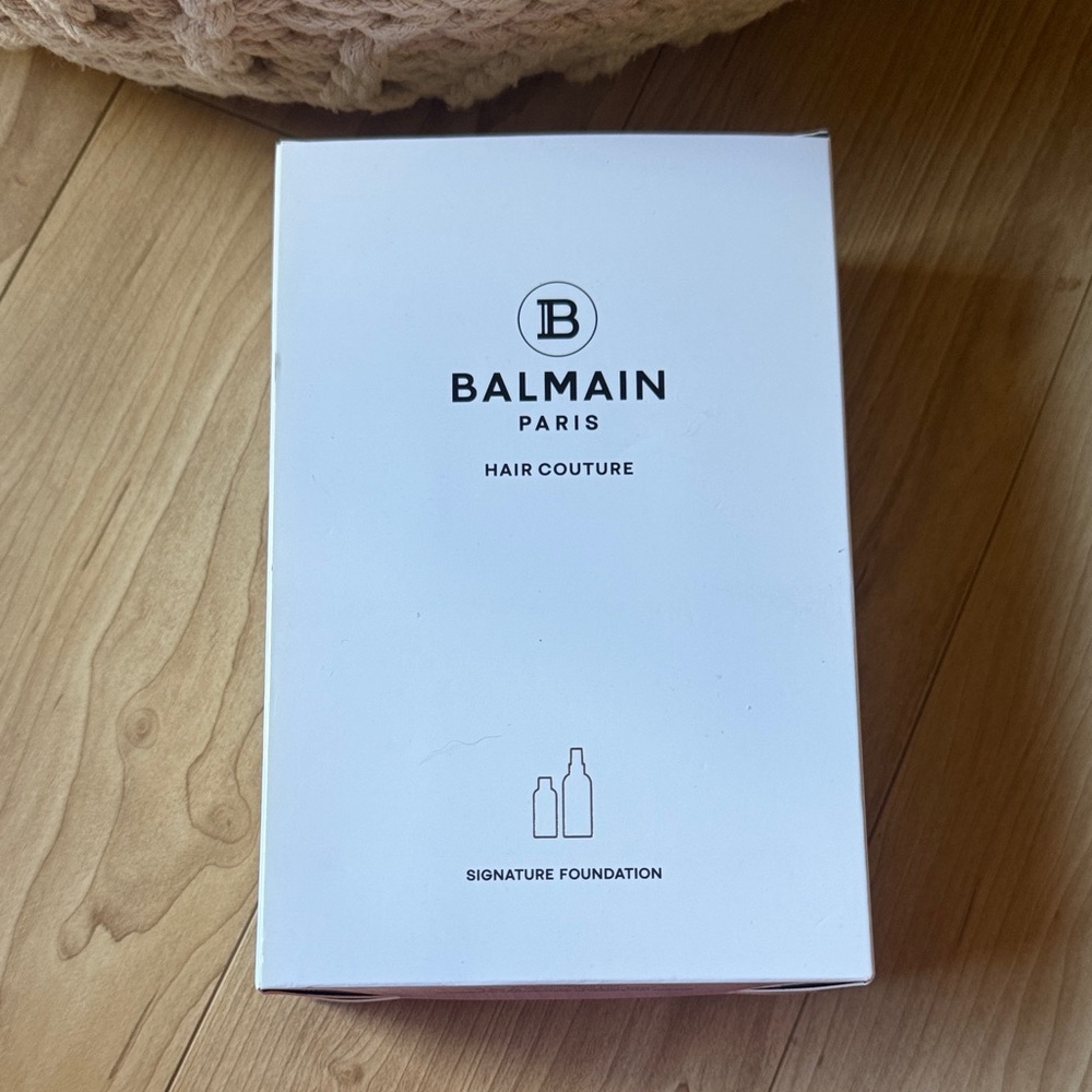 Balmain Paris Hair Couture Signature Foundation